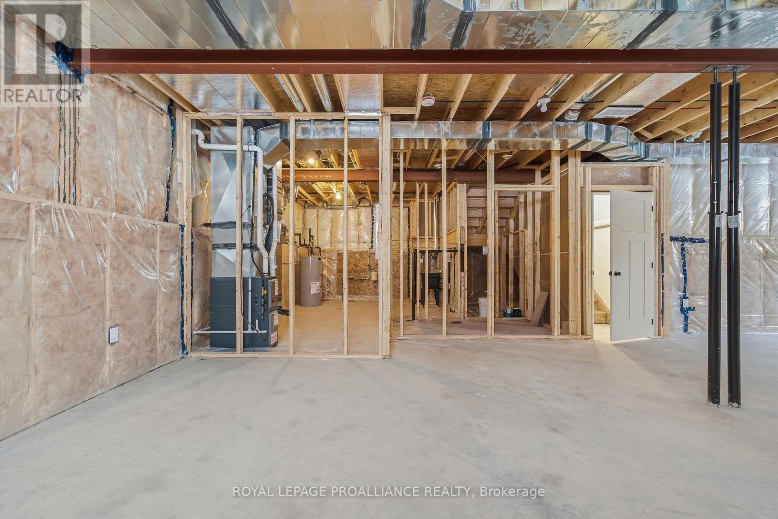 152 Bay Street, Quinte West, Ontario  K8V 1H8 - Photo 40 - X12786634