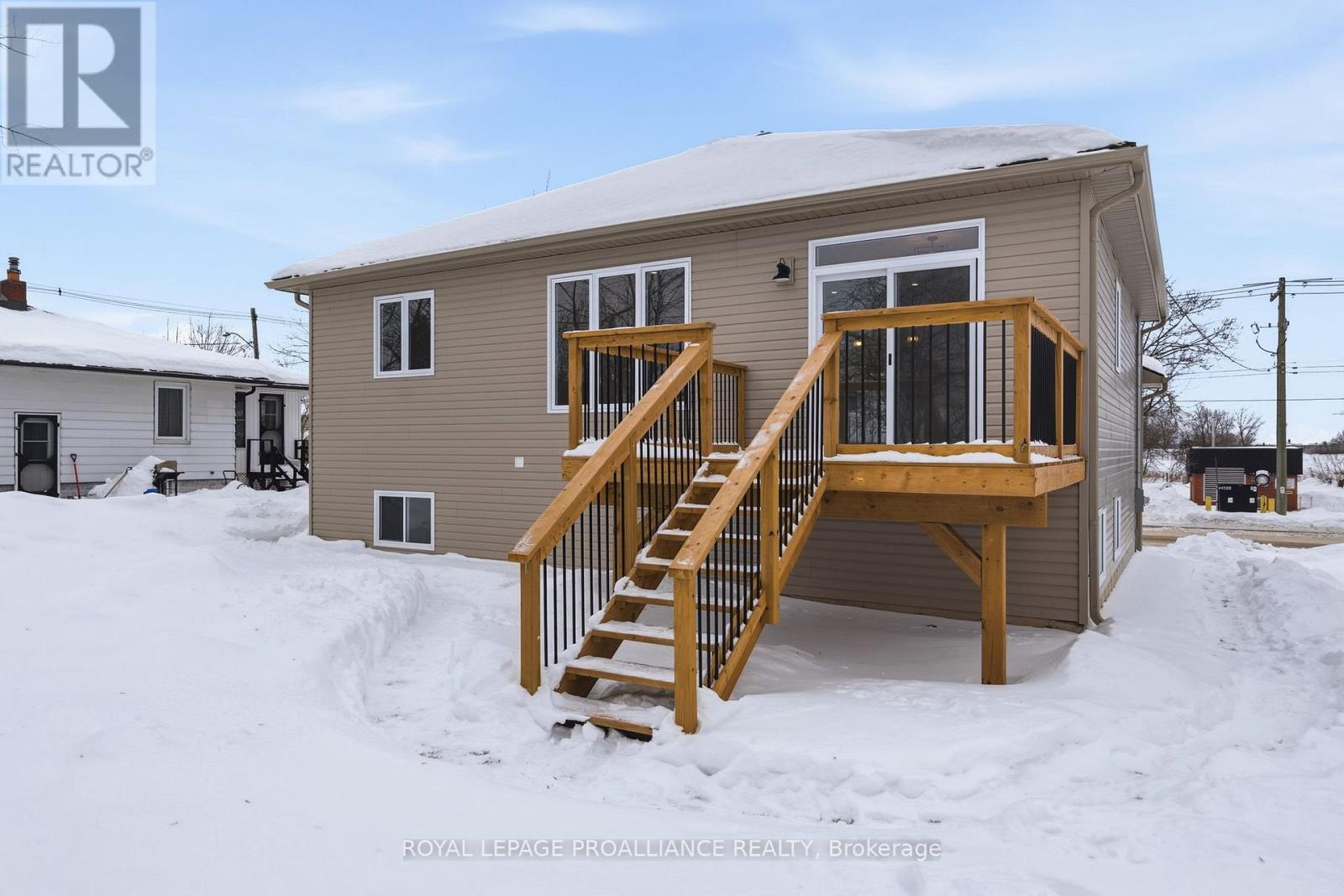 152 Bay Street, Quinte West, Ontario  K8V 1H8 - Photo 46 - X12786634