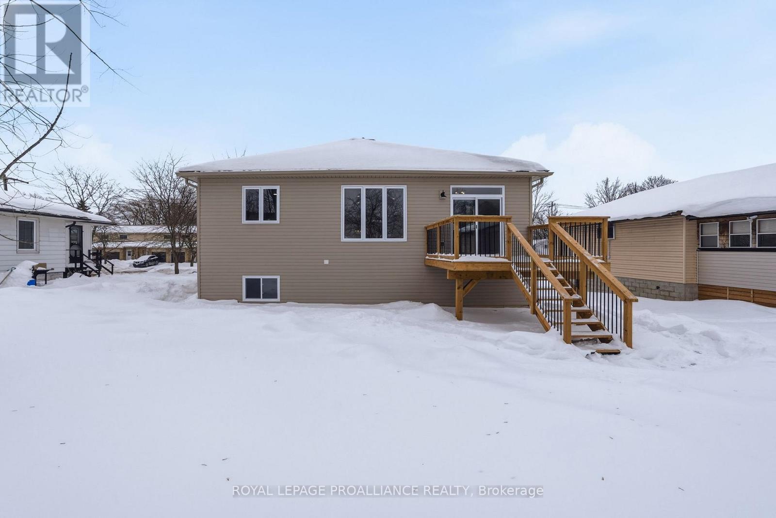 152 Bay Street, Quinte West, Ontario  K8V 1H8 - Photo 47 - X12786634