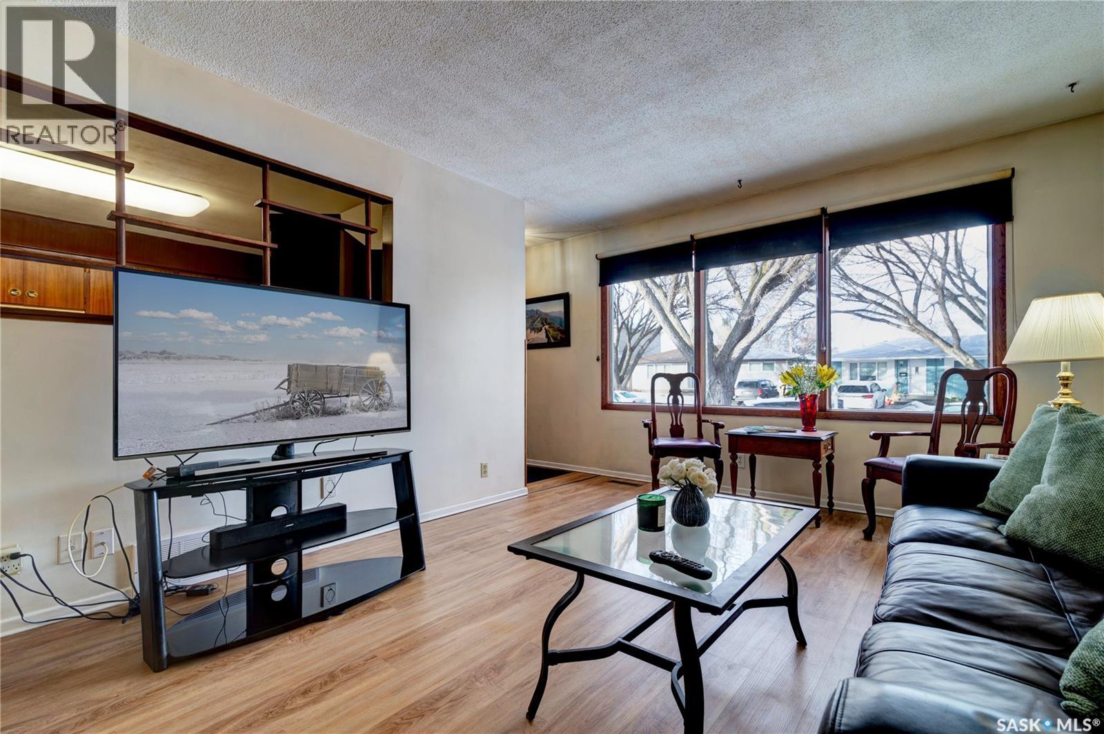 139 Smith Street N, Regina, Saskatchewan  S4R 3B3 - Photo 6 - SK028379