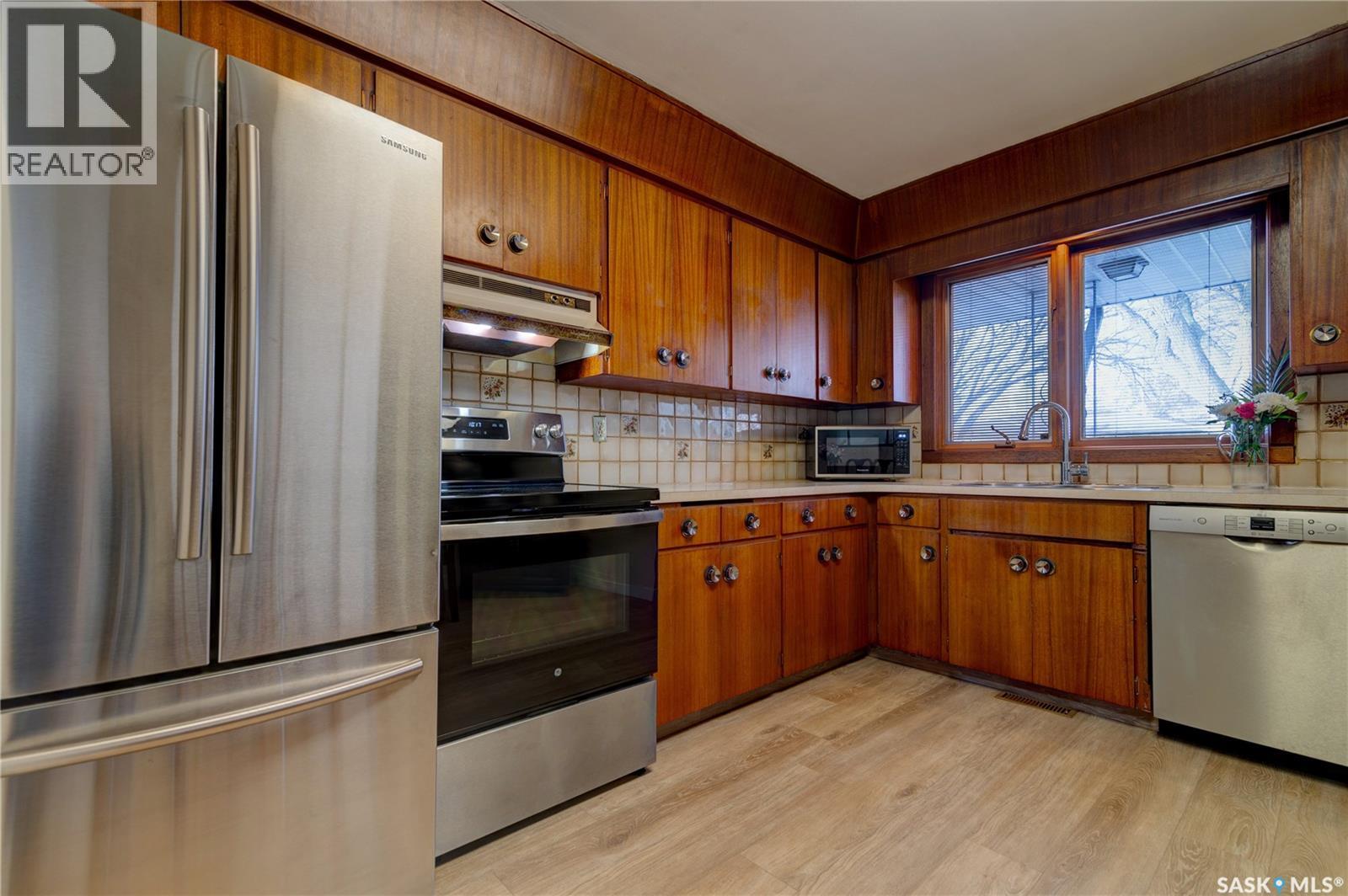 139 Smith Street N, Regina, Saskatchewan  S4R 3B3 - Photo 10 - SK028379