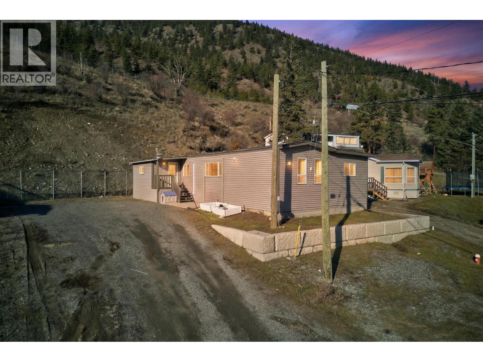 291 PARK Drive, Lillooet, British Columbia