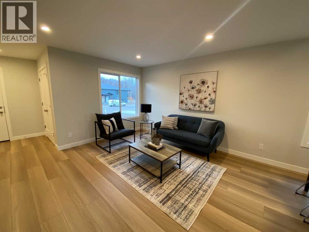 4213 57 Street, Taber, Alberta  T1G 0G8 - Photo 4 - A2284741