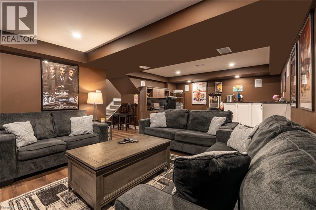 10 Lockport Way, Stoney Creek, Ontario  L8E 0B1 - Photo 28 - 40799606