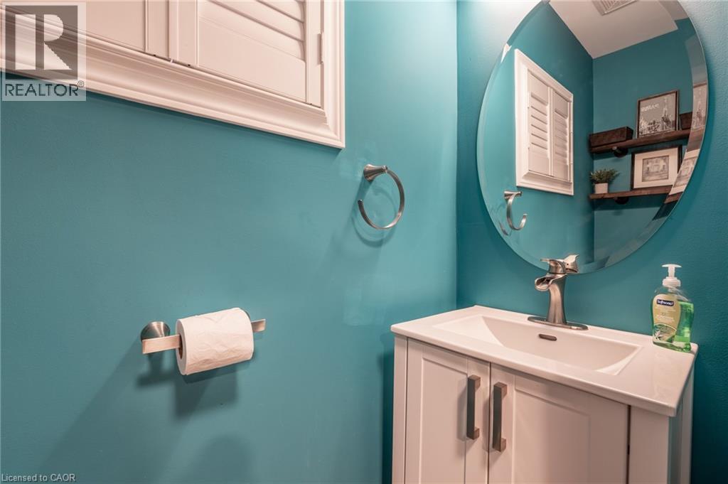 10 Lockport Way, Stoney Creek, Ontario  L8E 0B1 - Photo 17 - 40799606