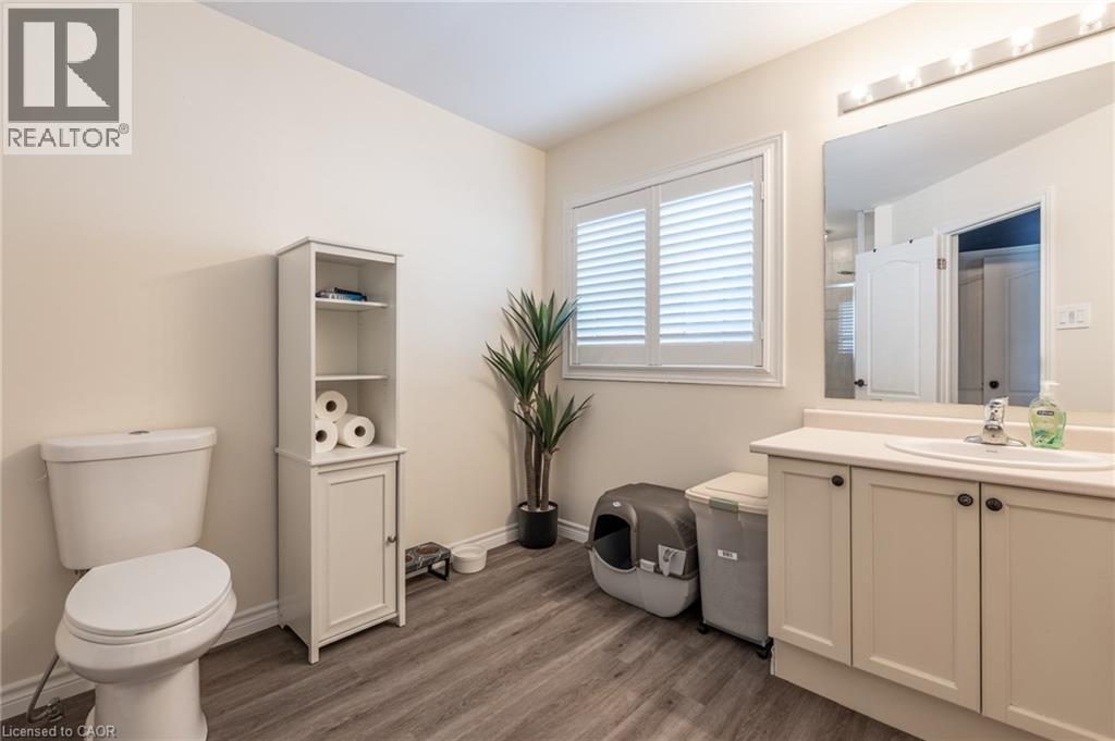 10 Lockport Way, Stoney Creek, Ontario  L8E 0B1 - Photo 22 - 40799606