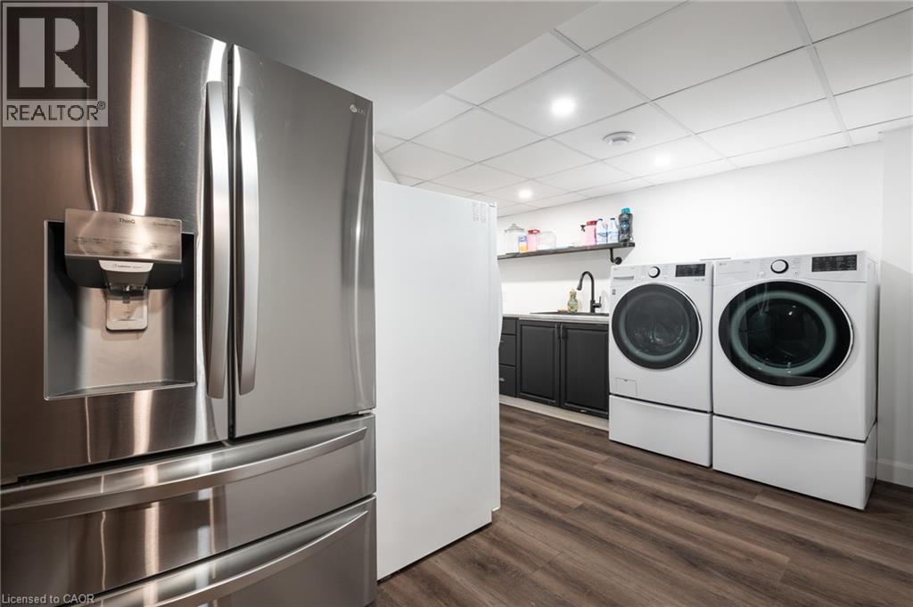 10 Lockport Way, Stoney Creek, Ontario  L8E 0B1 - Photo 30 - 40799606