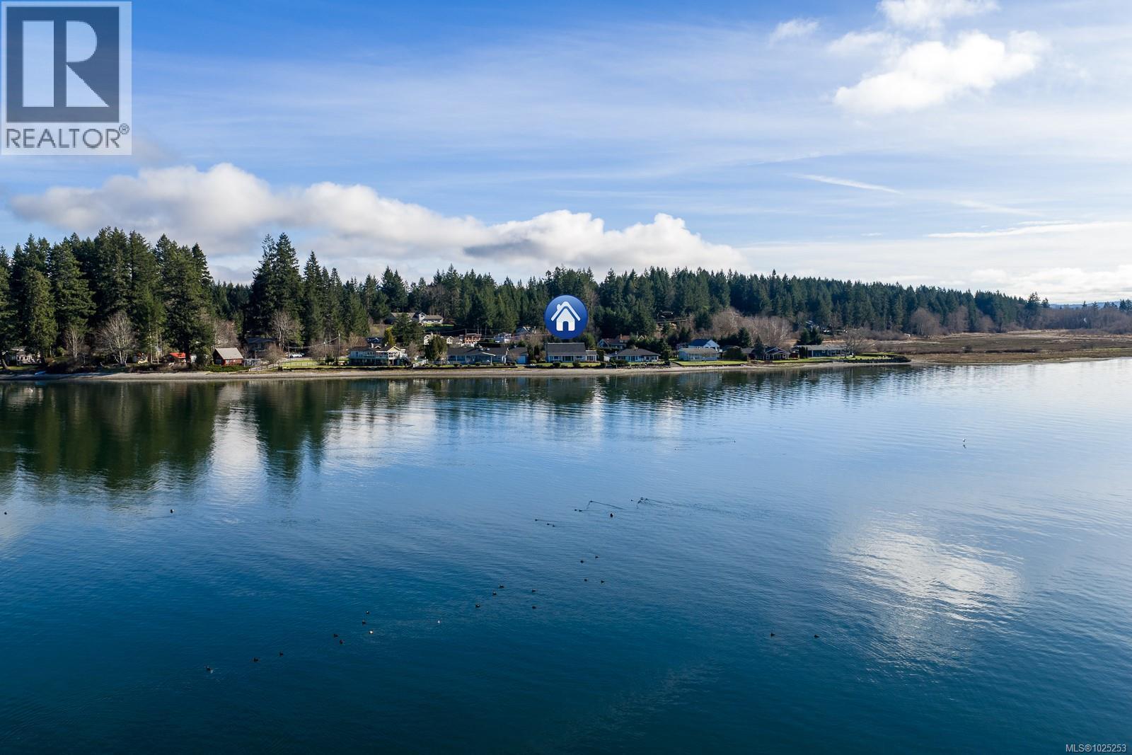 7600 Tozer Rd, Fanny Bay, British Columbia  V0R 1W0 - Photo 2 - 1025253