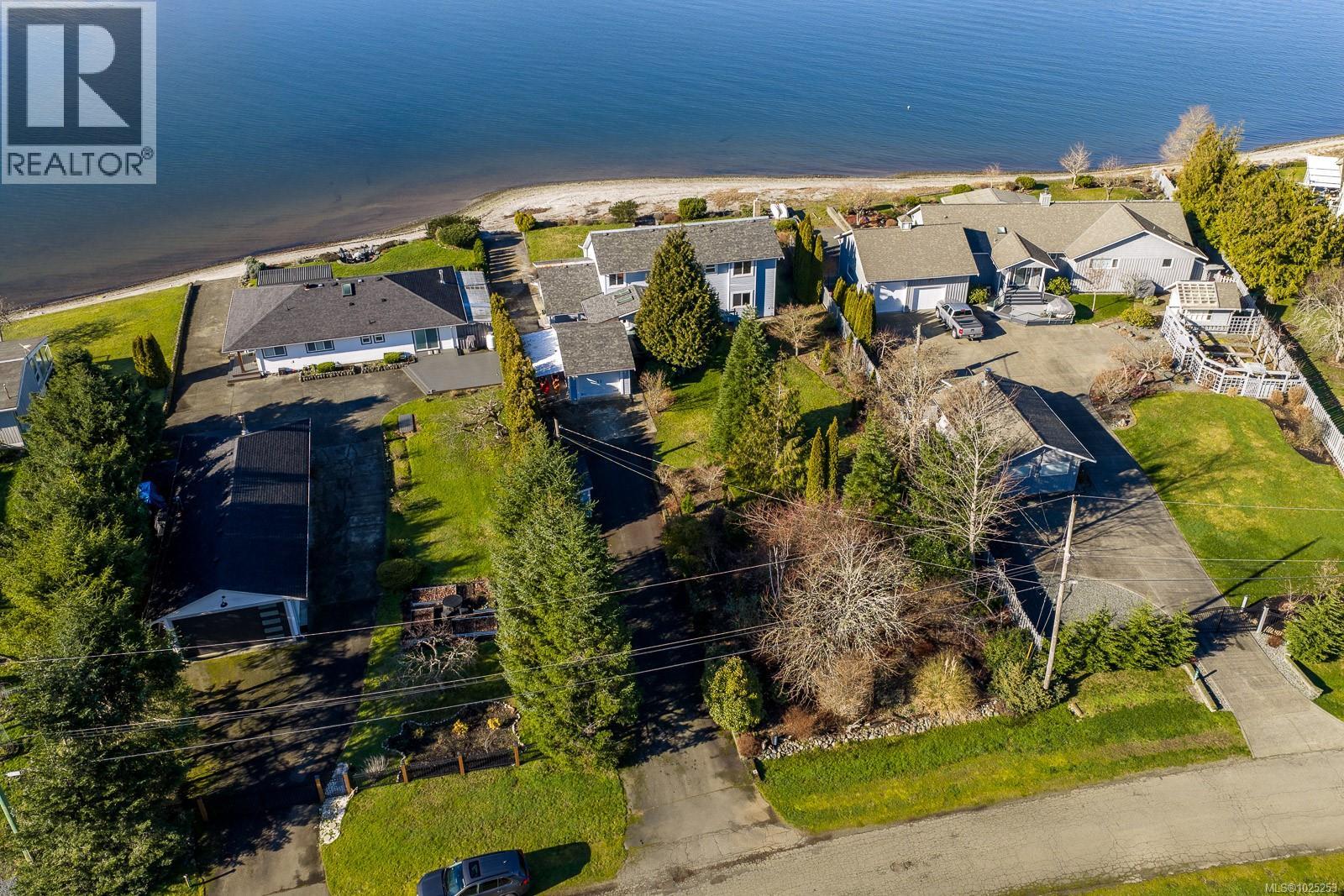 7600 Tozer Rd, Fanny Bay, British Columbia  V0R 1W0 - Photo 40 - 1025253