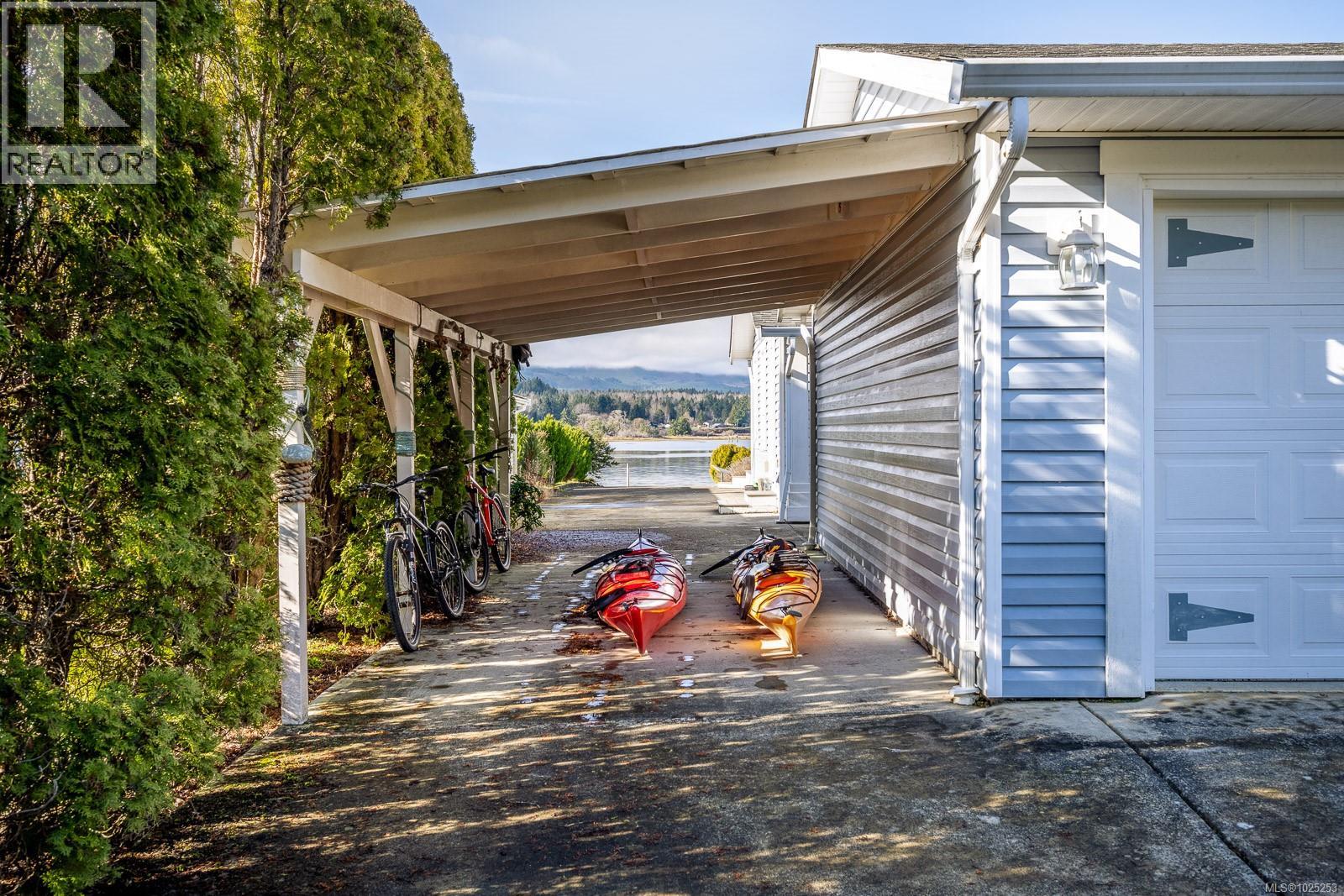 7600 Tozer Rd, Fanny Bay, British Columbia  V0R 1W0 - Photo 56 - 1025253