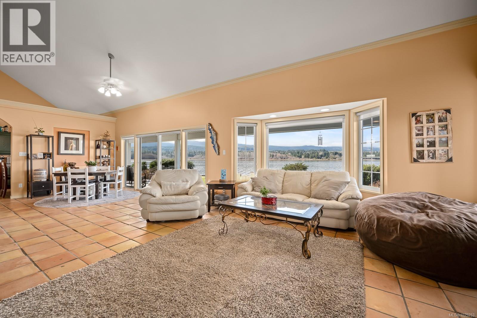 7600 Tozer Rd, Fanny Bay, British Columbia  V0R 1W0 - Photo 24 - 1025253