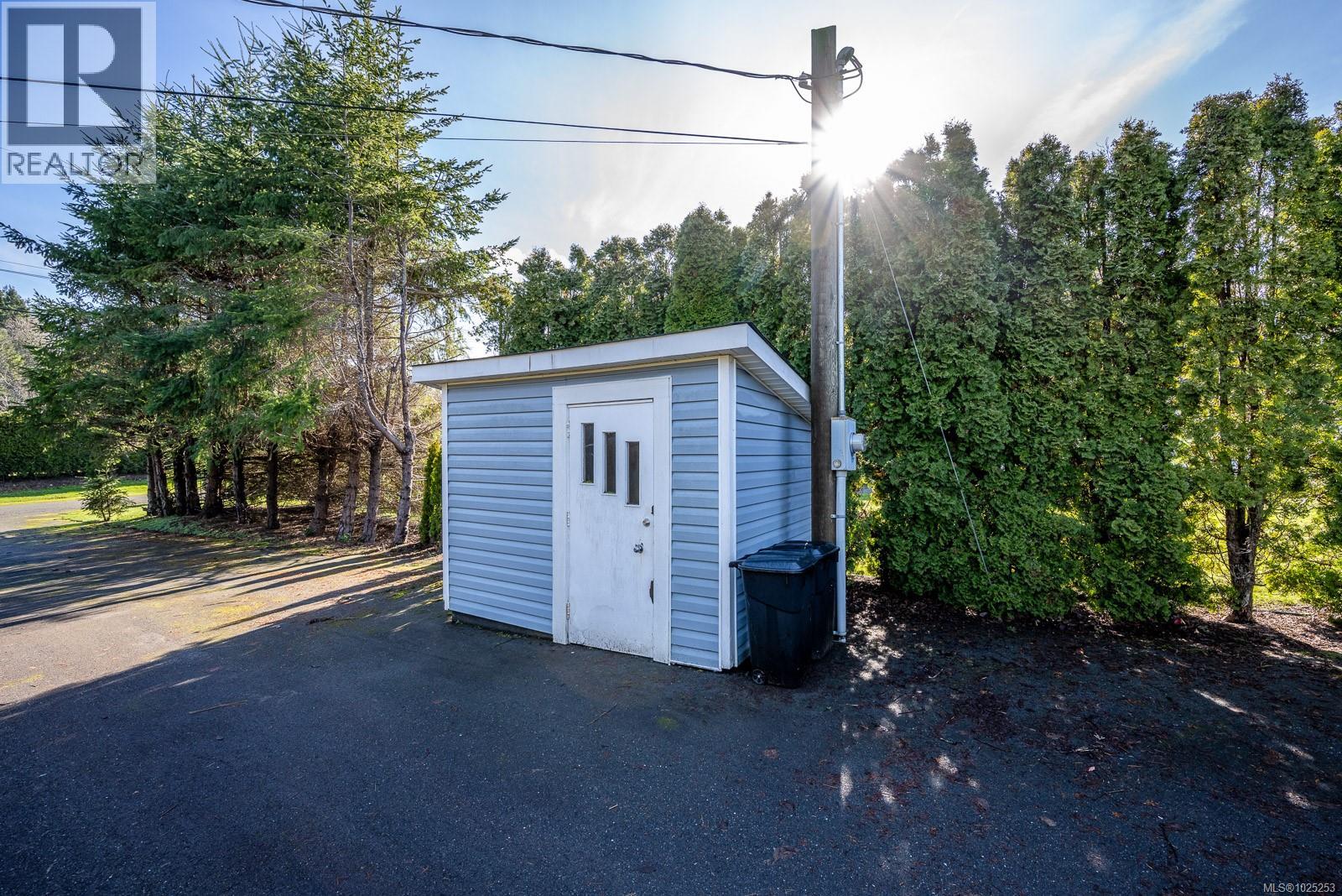 7600 Tozer Rd, Fanny Bay, British Columbia  V0R 1W0 - Photo 47 - 1025253