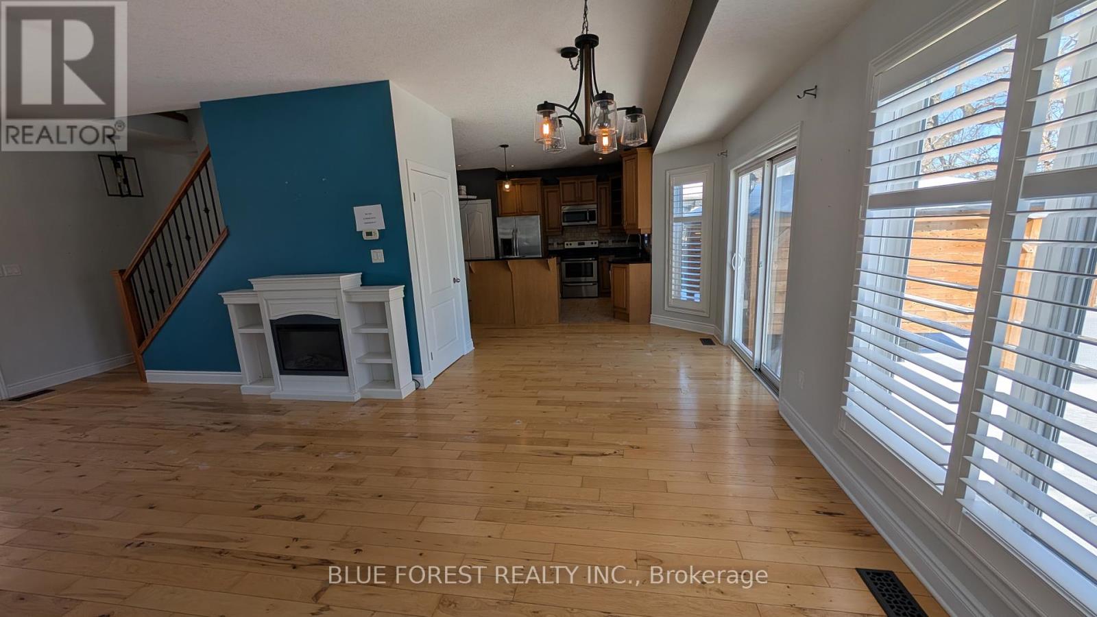 125 Deborah Drive, Strathroy-Caradoc, Ontario  N7G 4E2 - Photo 5 - X12786624