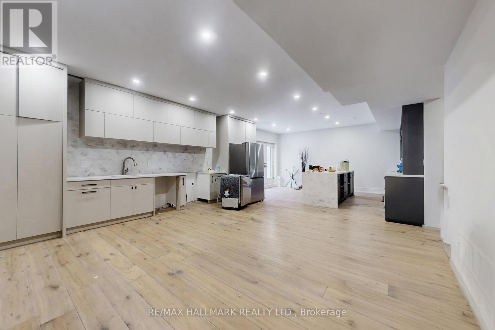 81 Child Drive, Aurora, Ontario  L4G 1Y8 - Photo 37 - N12696110