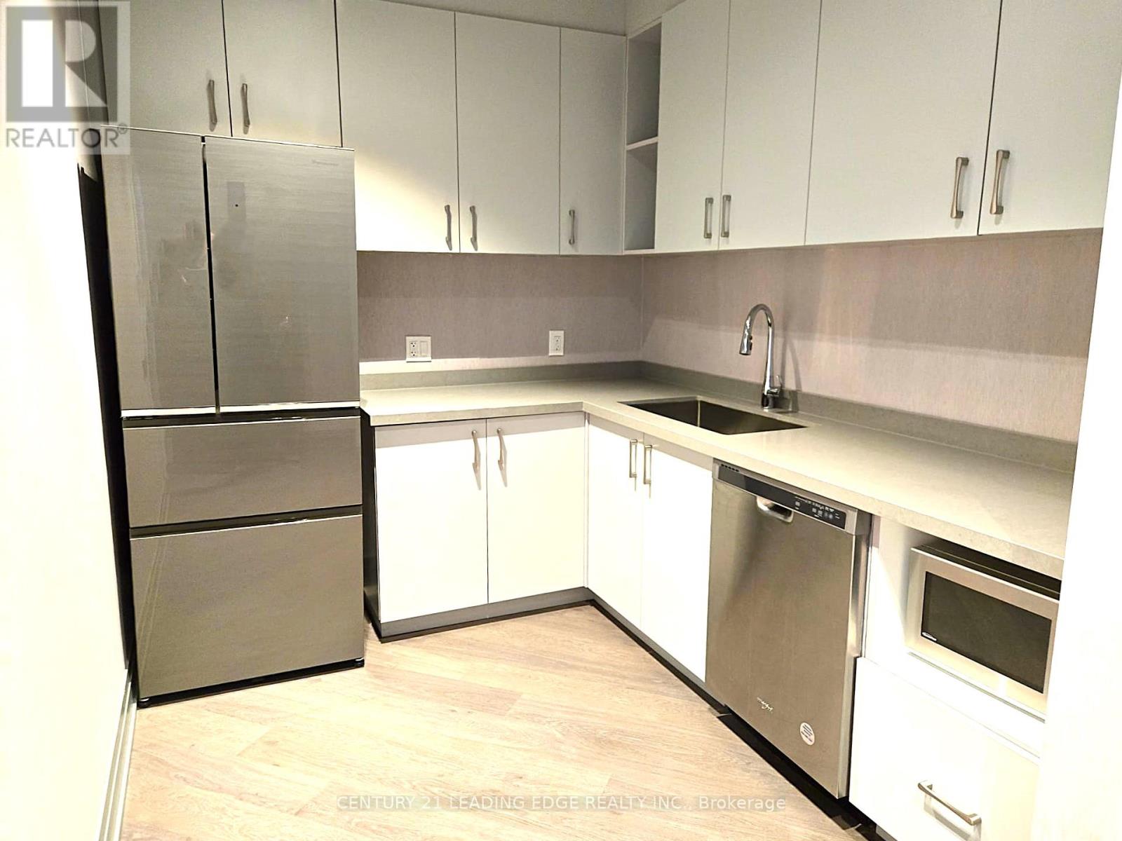 925 - 100 Eagle Rock Way, Vaughan, Ontario  L6A 5B0 - Photo 21 - N12786494