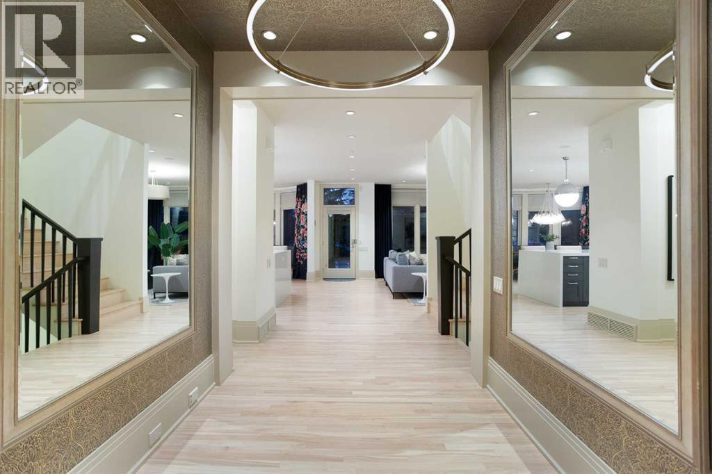 812 Rideau Road Sw, Calgary, Alberta  T2S 0R6 - Photo 3 - A2273799