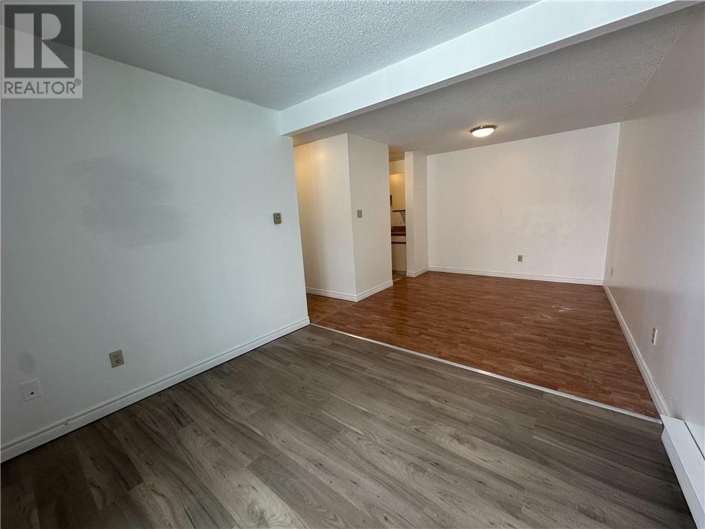 21 Balsam Street Unit# 107, Coniston, Ontario  P0M 1M0 - Photo 11 - 2126444