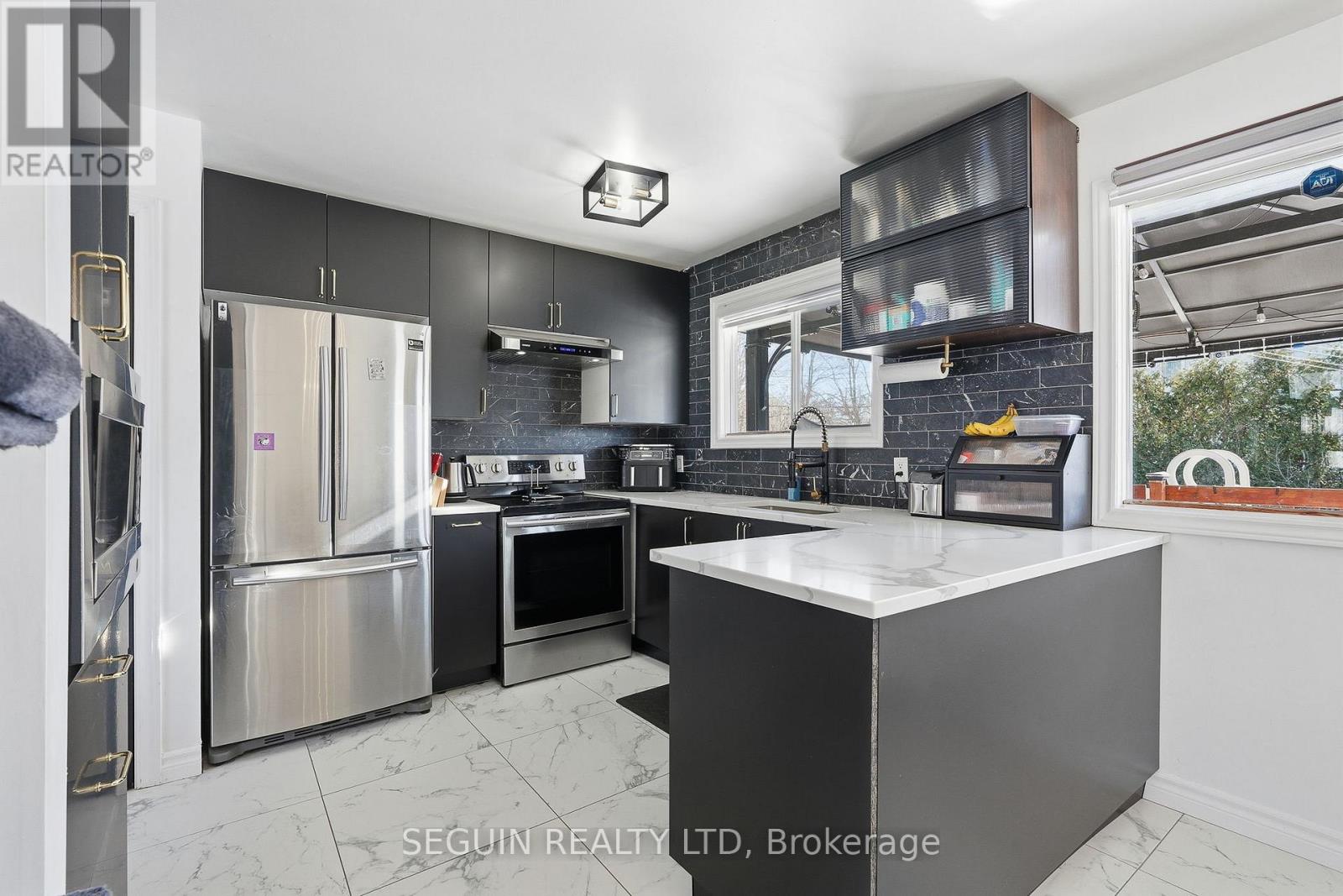 1022 Ghislain Street, Hawkesbury, Ontario  K6A 3B2 - Photo 13 - X12786556