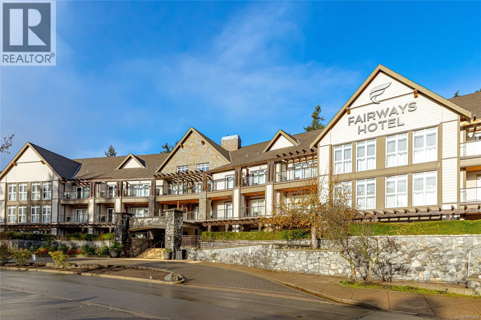 101/103 B 1376 Lynburne Pl, Langford, British Columbia  V9B 6S1 - Photo 2 - 1025878