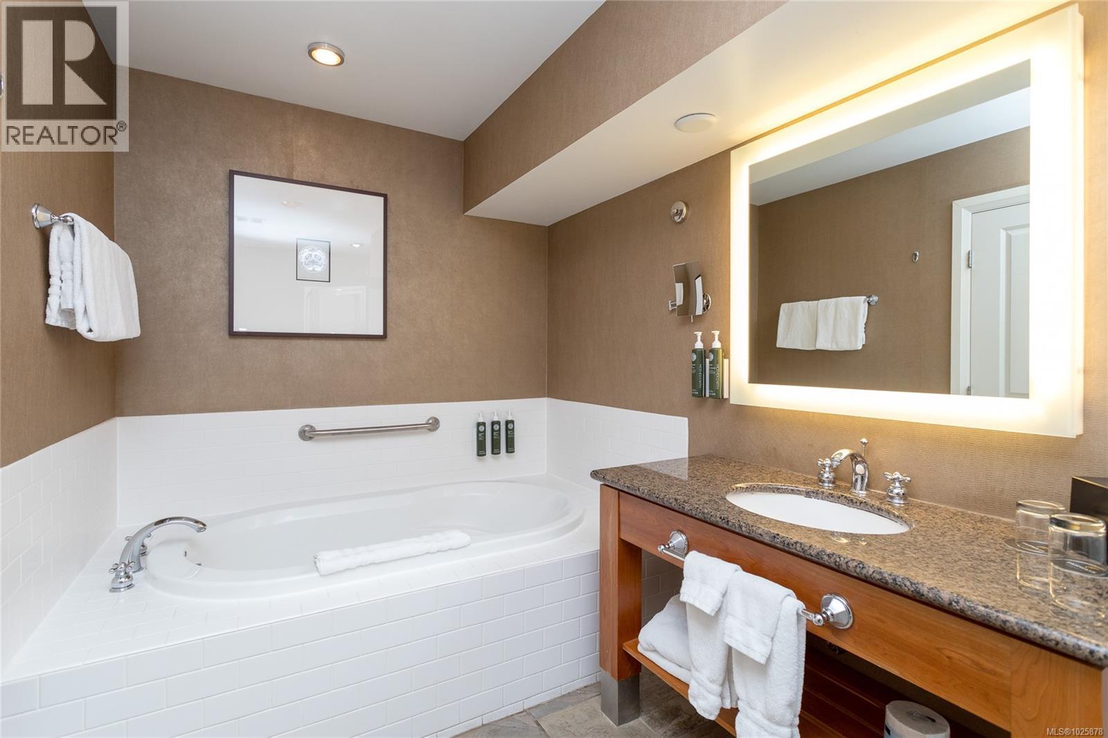 101/103 B 1376 Lynburne Pl, Langford, British Columbia  V9B 6S1 - Photo 24 - 1025878