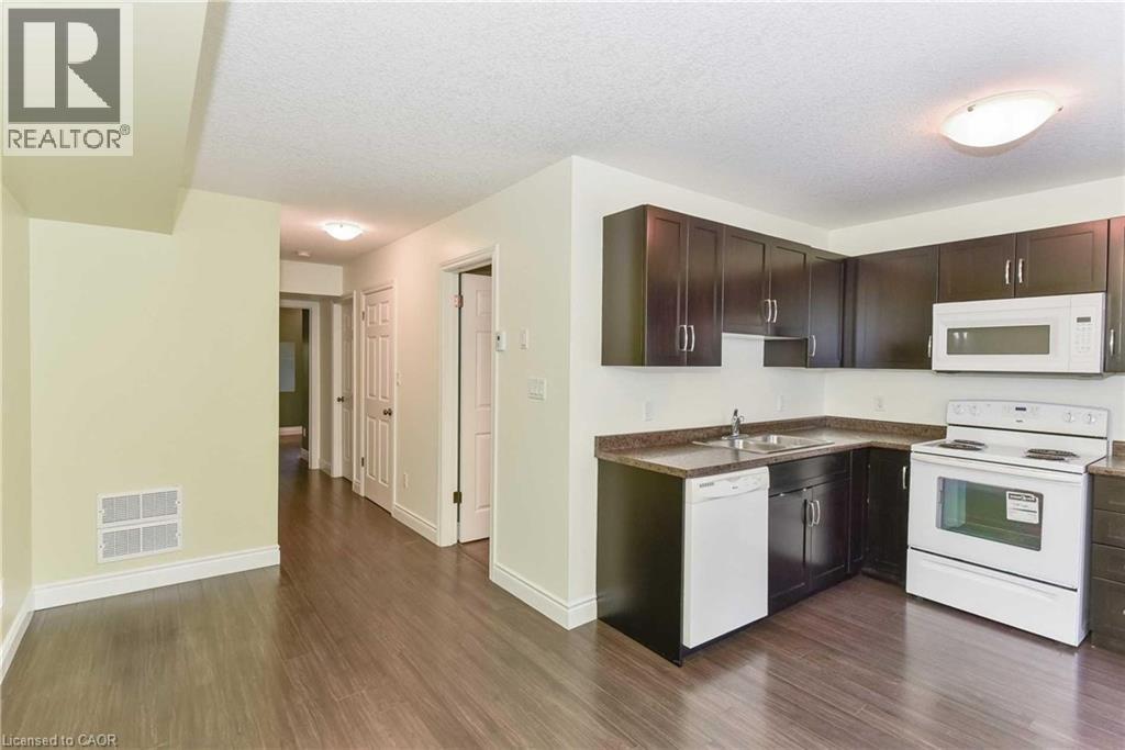 38 Howe Drive Unit# 12b, Kitchener, Ontario  N2E 0E3 - Photo 3 - 40804933