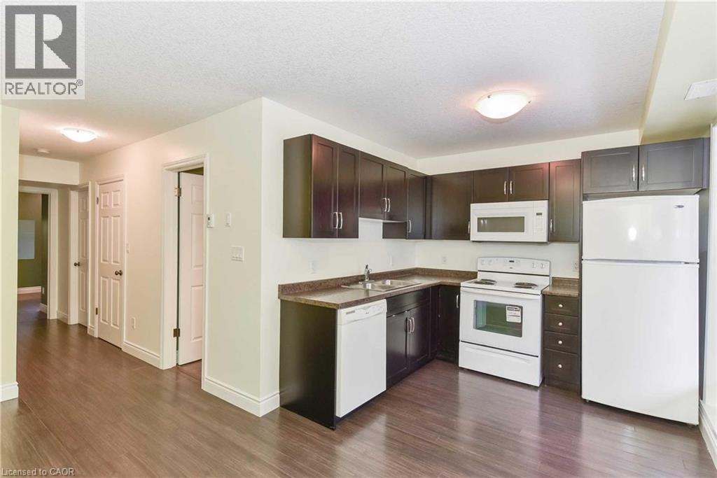 38 Howe Drive Unit# 12b, Kitchener, Ontario  N2E 0E3 - Photo 4 - 40804933