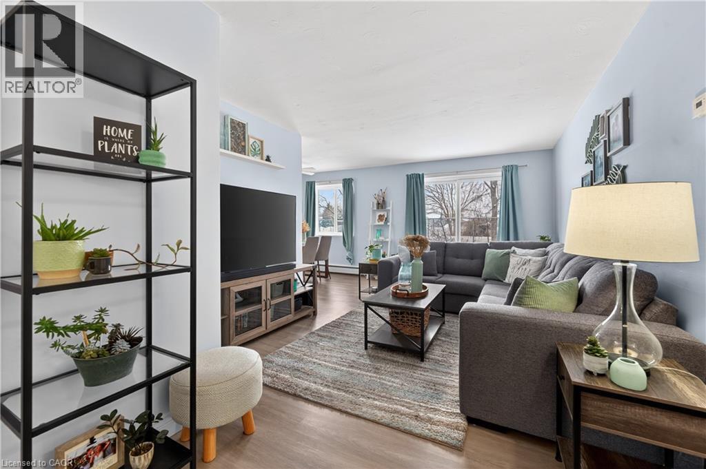 456 Carlton Street Unit# 10, St. Catharines, Ontario  L2M 4X1 - Photo 2 - 40804019