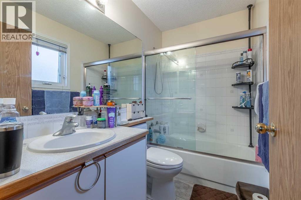 327 Heritage Crescent W, Lethbridge, Alberta  T1K 6V9 - Photo 20 - A2283658