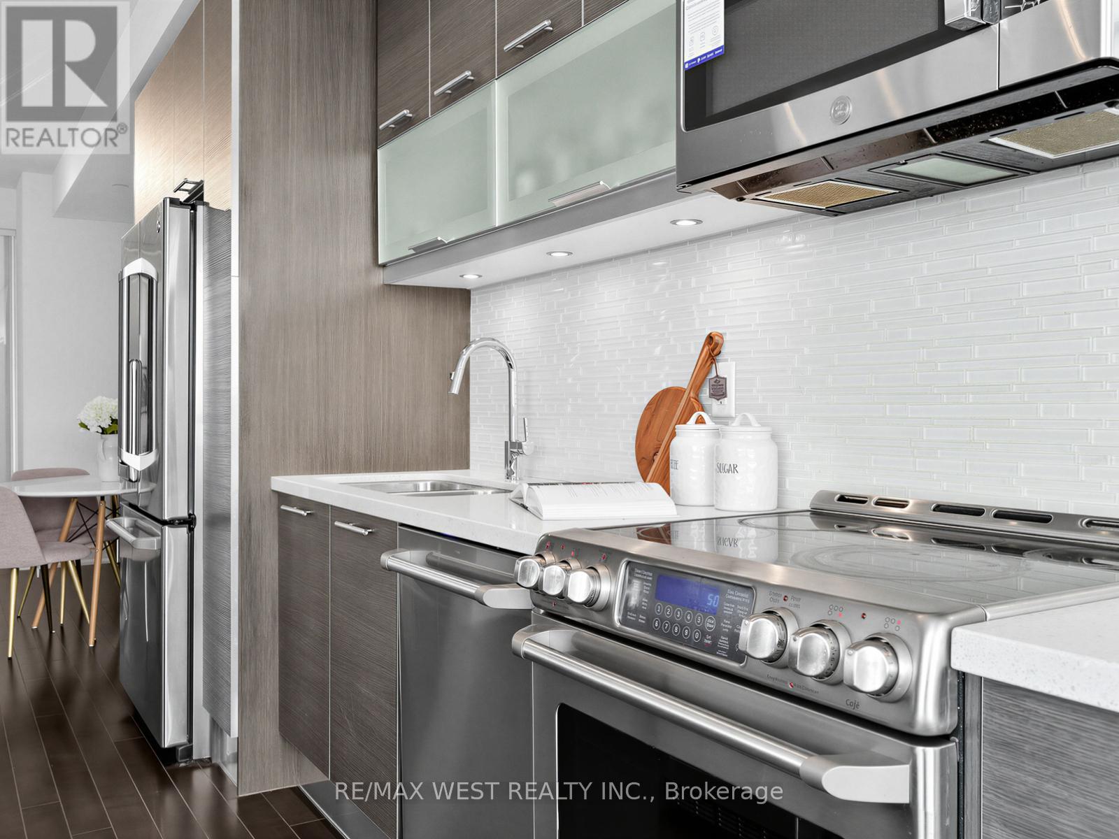 7201 - 388 Yonge Street, Toronto, Ontario  M5B 0A4 - Photo 5 - C12763040