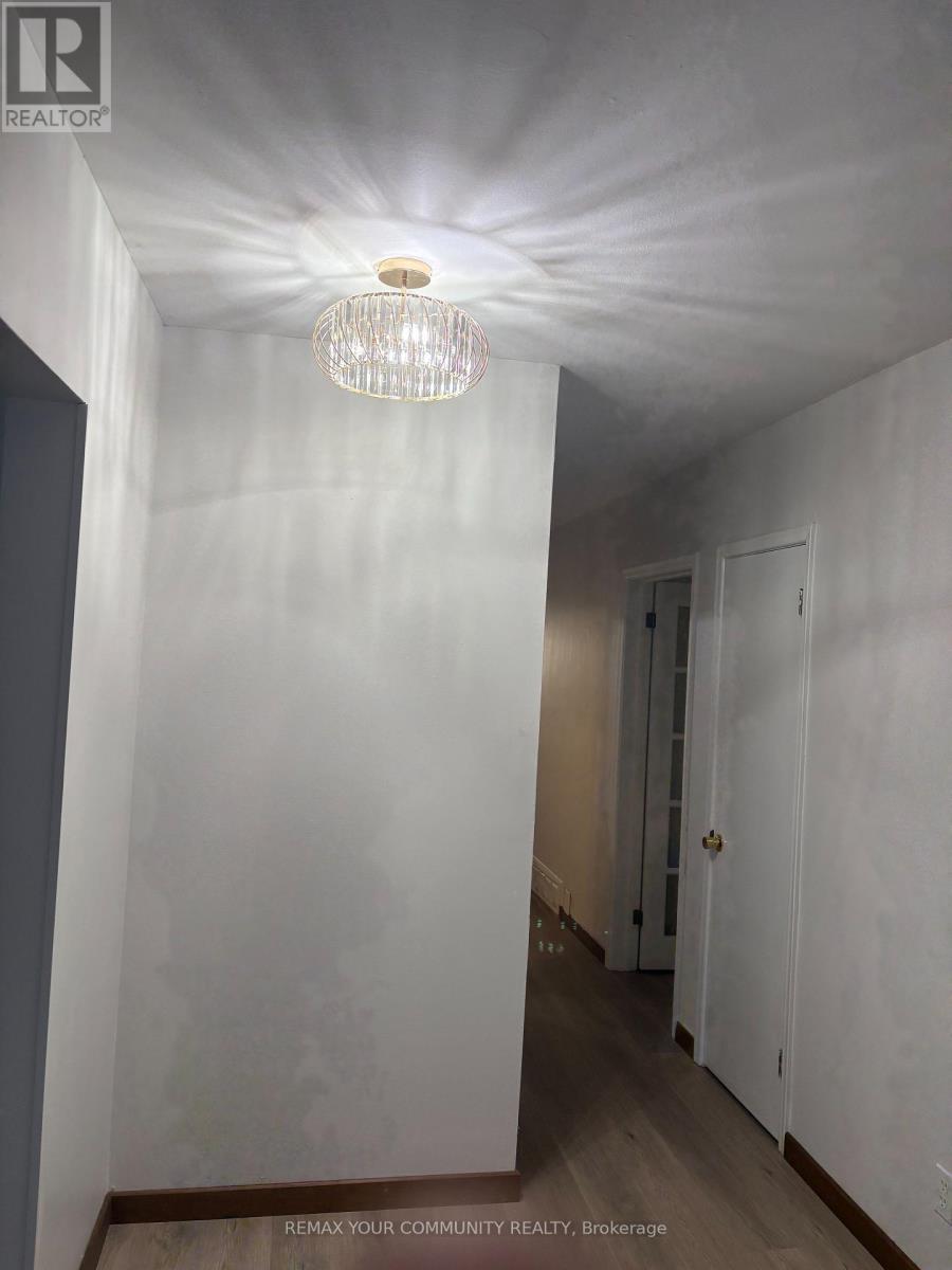 50 Araman Drive, Toronto, Ontario  M1T 2P6 - Photo 3 - E12786320