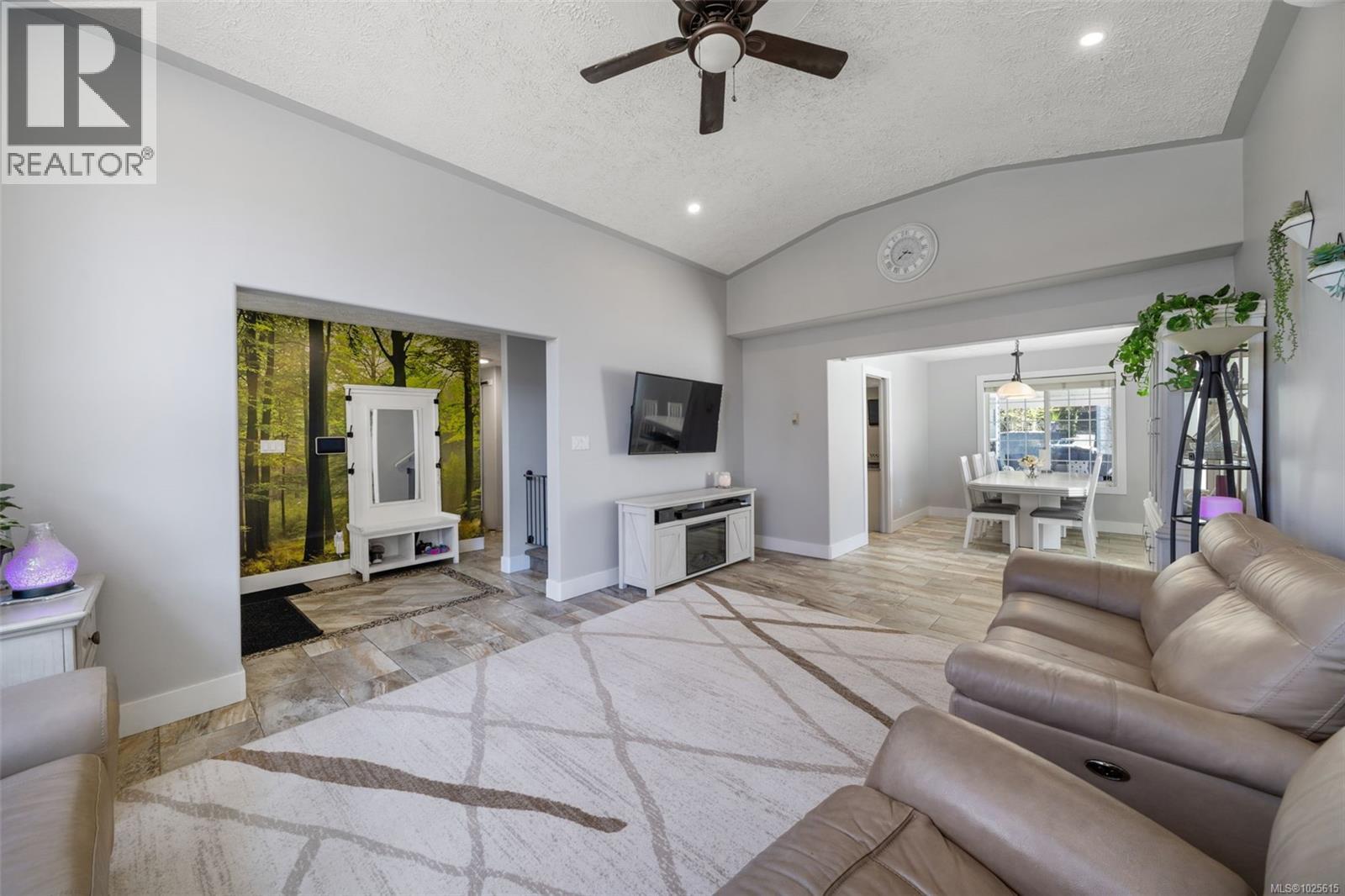 212 Cowichan Ave E, Lake Cowichan, British Columbia  V0R 2G0 - Photo 9 - 1025615