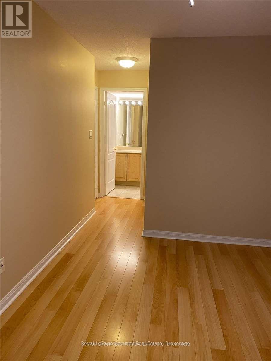 101 - 18 Stafford Street, Toronto, Ontario  M5V 3W4 - Photo 19 - C12786594