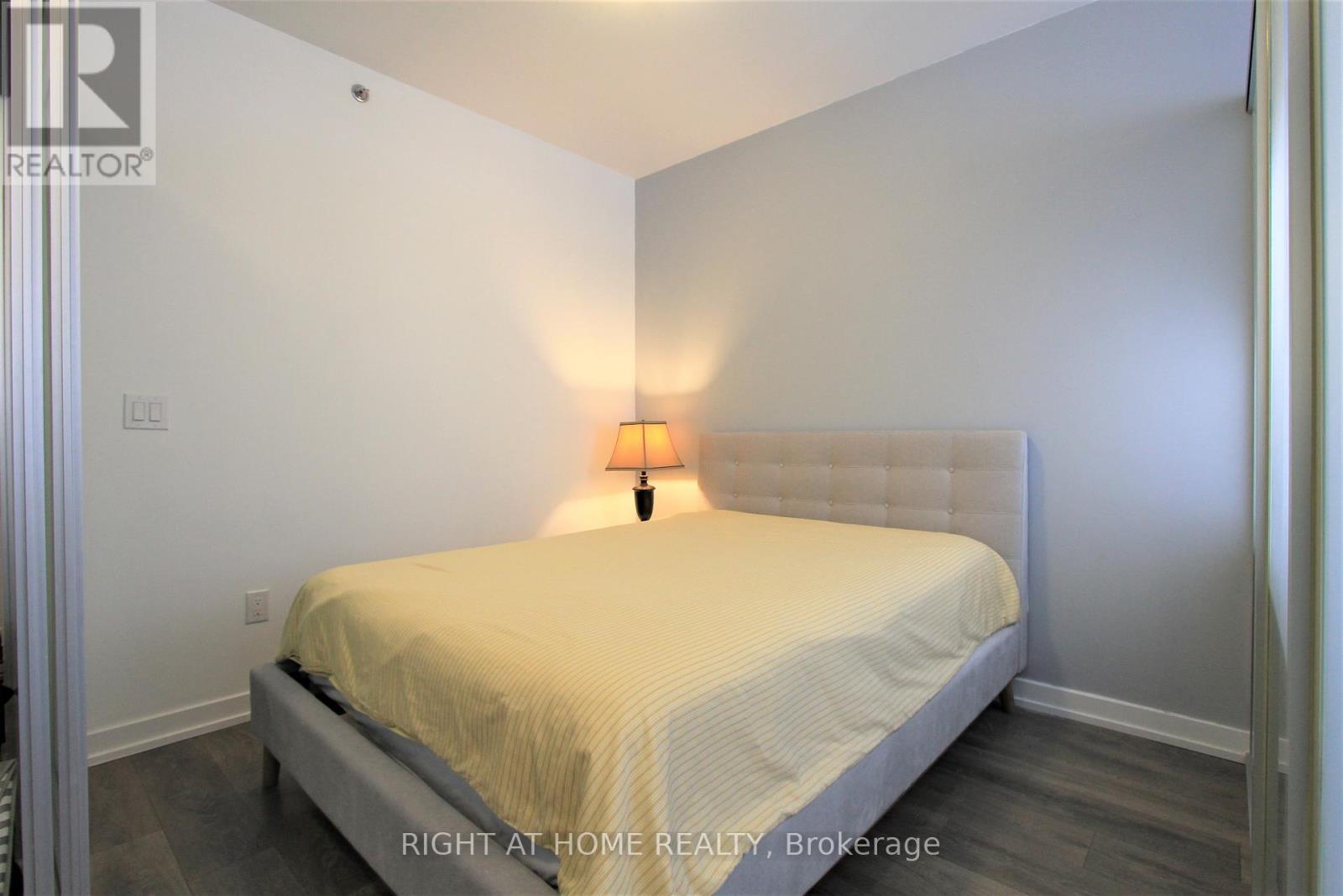 1706 - 426 University Avenue, Toronto, Ontario  M5G 1S9 - Photo 10 - C12786616