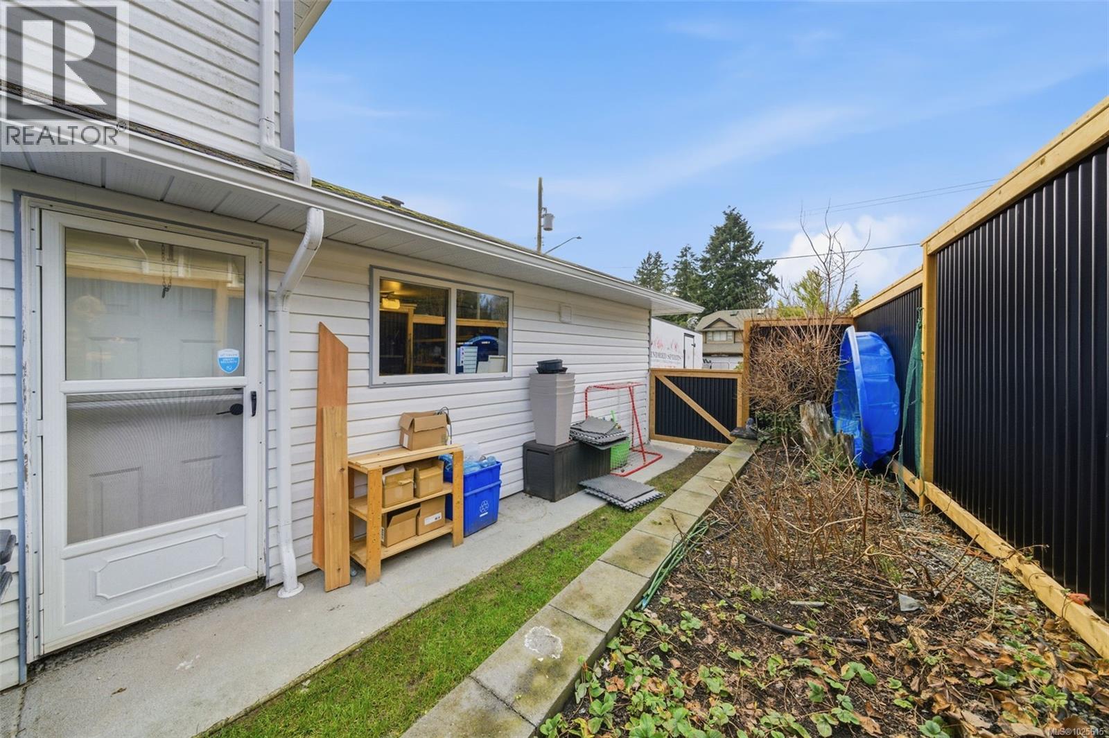 212 Cowichan Ave E, Lake Cowichan, British Columbia  V0R 2G0 - Photo 59 - 1025615