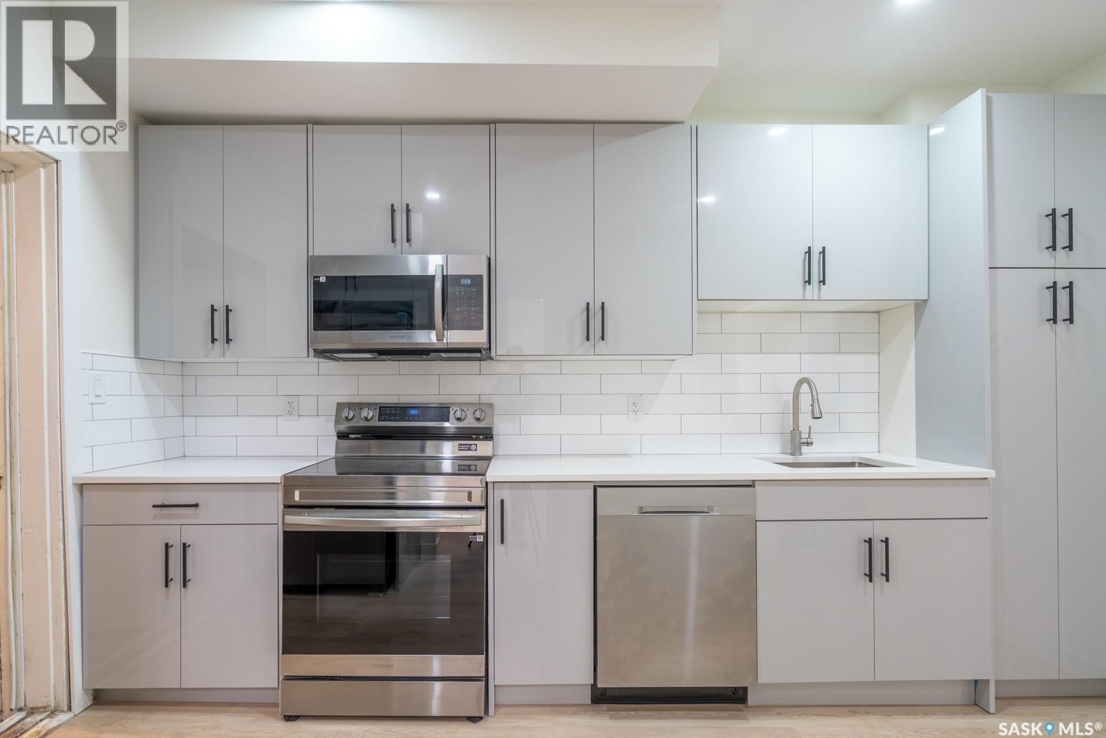 1906 Cameron Street, Regina, Saskatchewan  S4T 2V1 - Photo 5 - SK028521