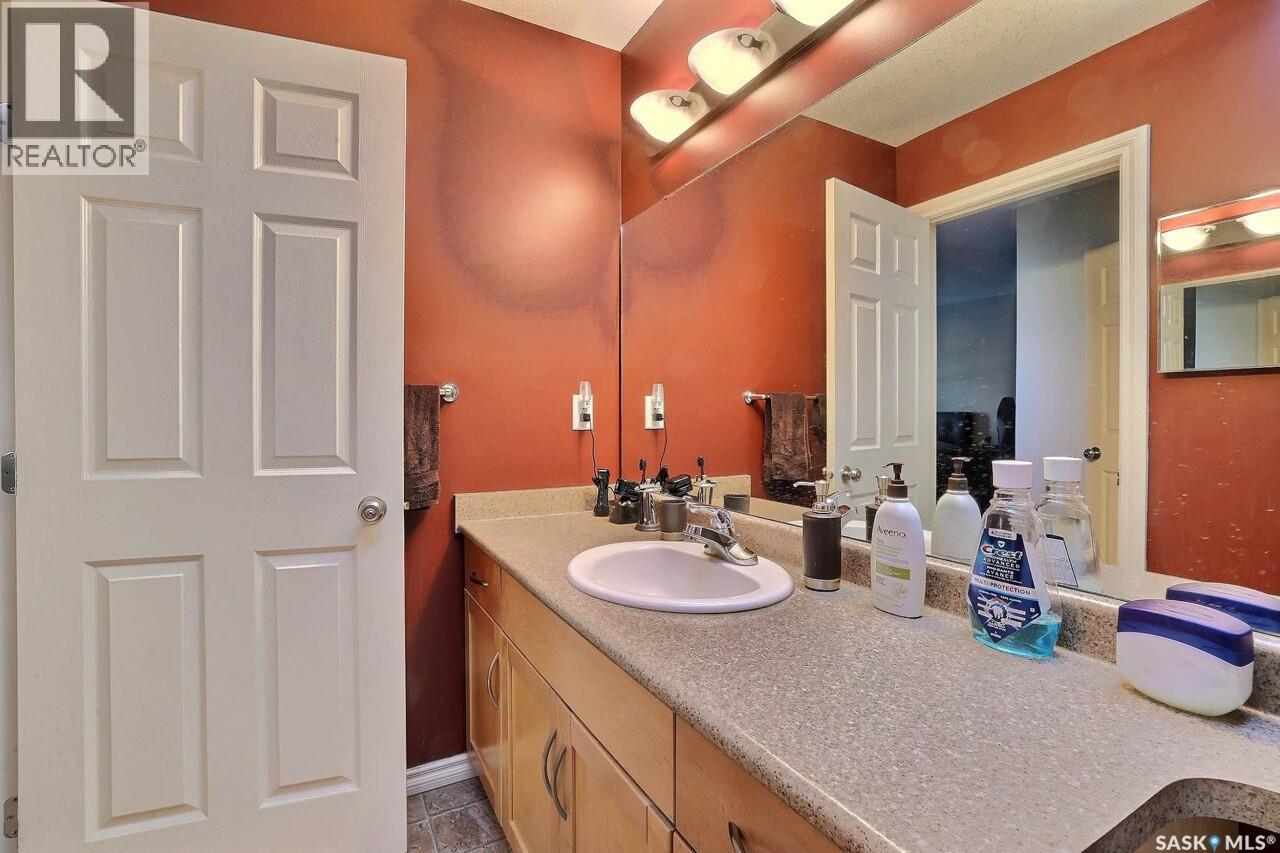 15 3101 Tregarva Drive E, Regina, Saskatchewan  S4V 0K5 - Photo 17 - SK028505