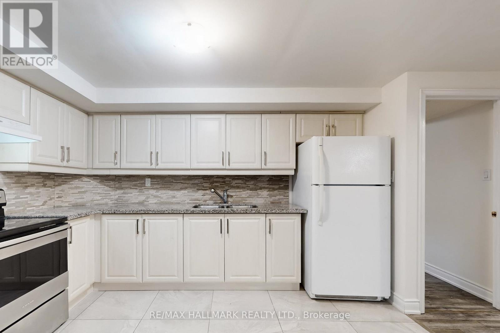 136 Cooperage Crescent, Richmond Hill, Ontario  L4C 9L7 - Photo 15 - N12786630