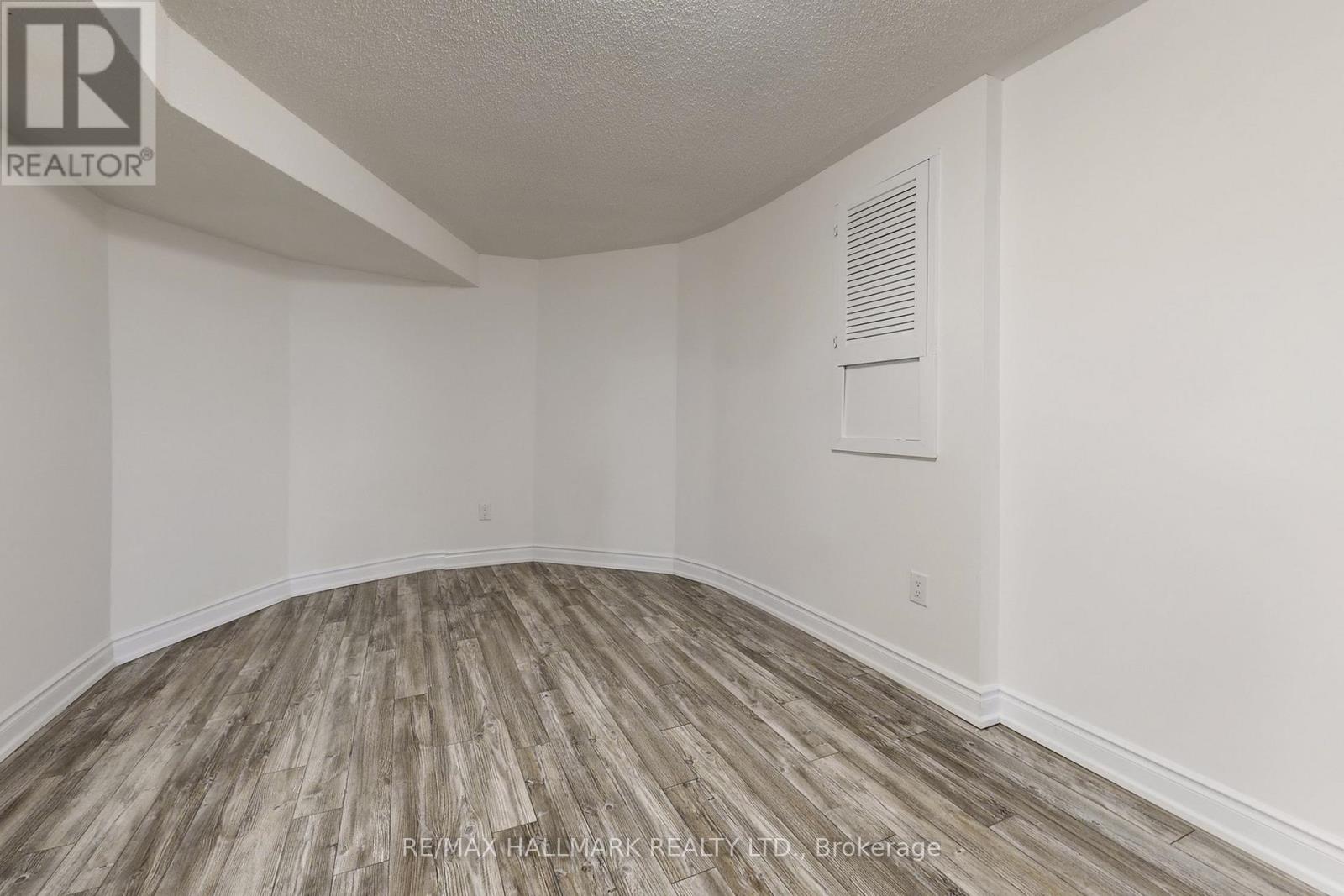 136 Cooperage Crescent, Richmond Hill, Ontario  L4C 9L7 - Photo 17 - N12786630