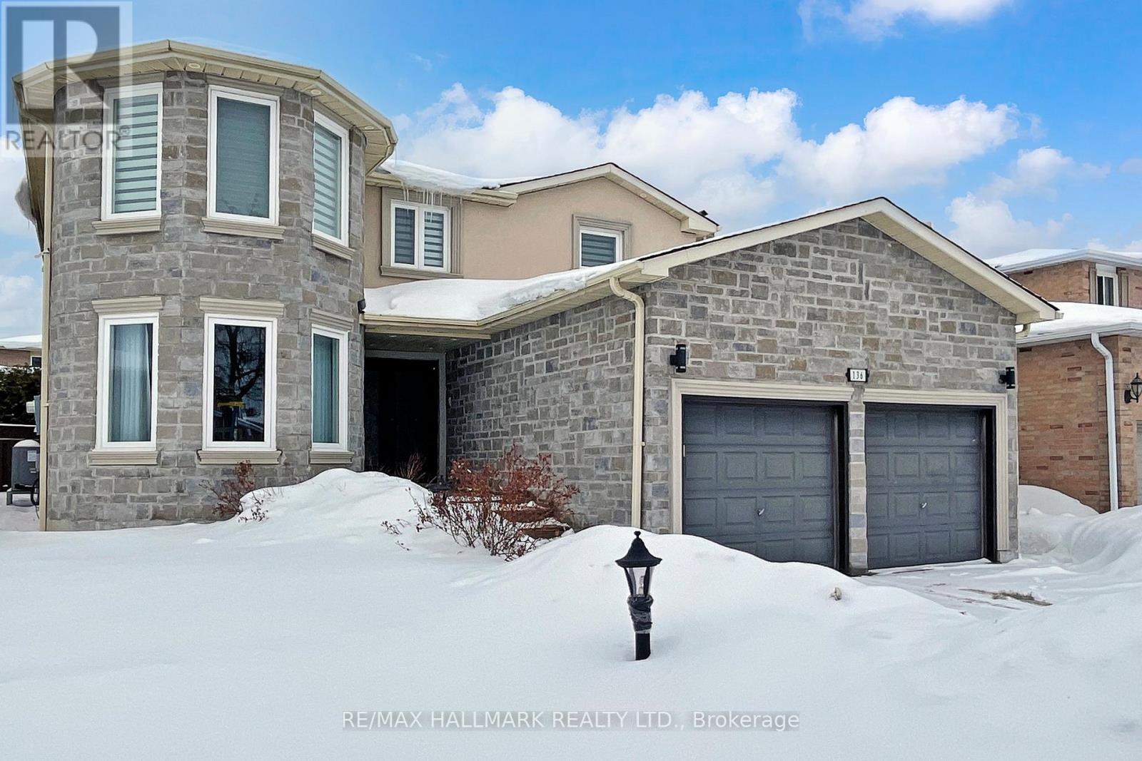 136 Cooperage Crescent, Richmond Hill, Ontario  L4C 9L7 - Photo 2 - N12786630