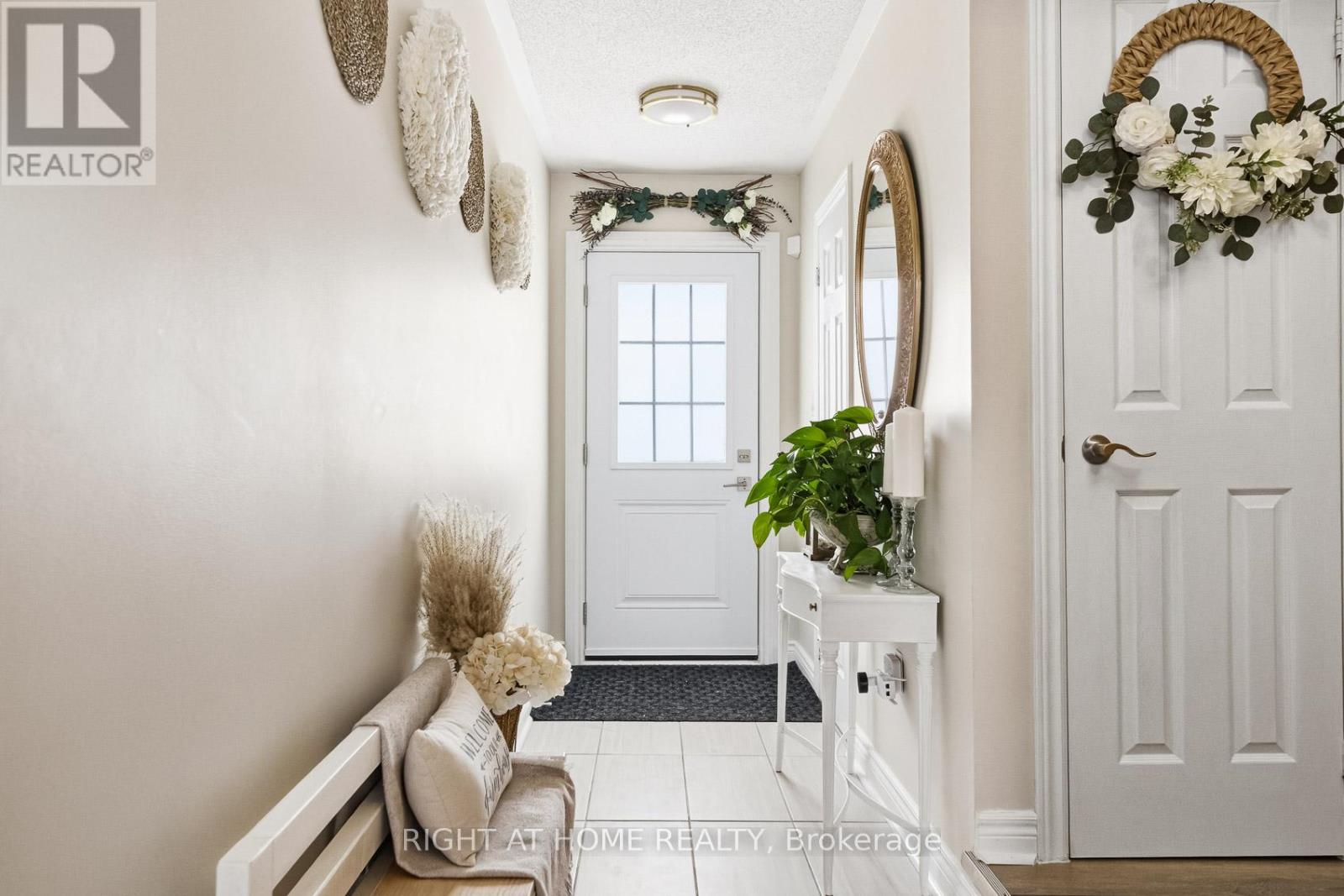 37 - 430 Mapleview Drive E, Barrie (Painswick South), Ontario  L4N 0H4 - Photo 2 - S12786554