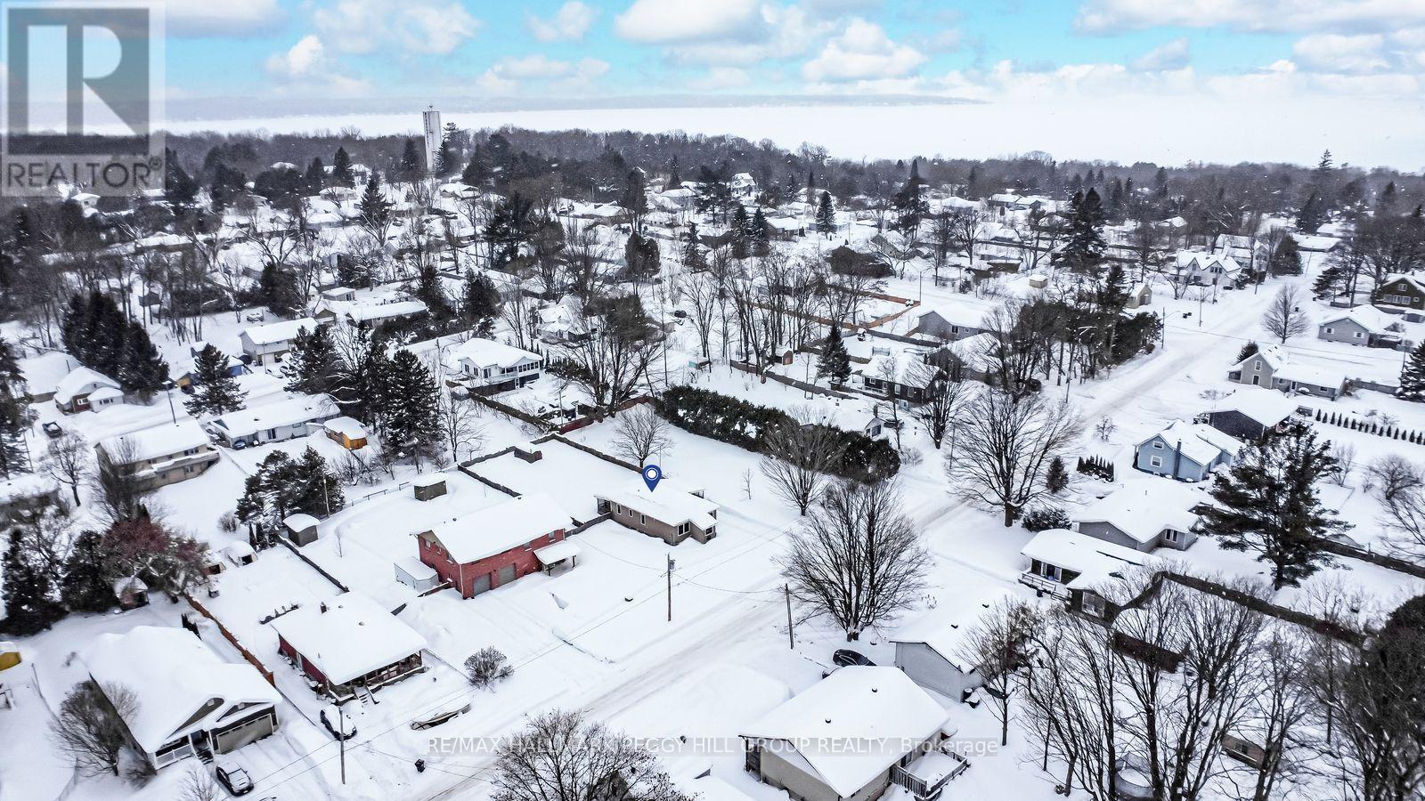 320 Palmer Street, Tay, Ontario  L0K 2C0 - Photo 2 - S12786612