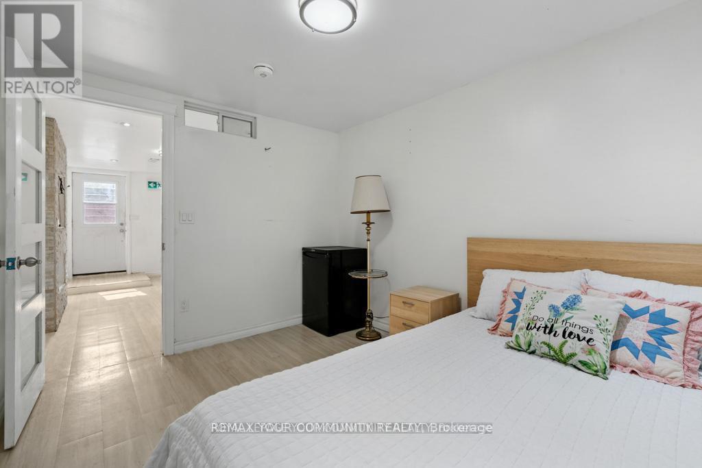 104 Garden Drive, Barrie (Allandale Heights), Ontario  L4N 5K2 - Photo 34 - S12786640