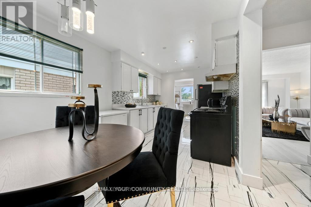 104 Garden Drive, Barrie (Allandale Heights), Ontario  L4N 5K2 - Photo 7 - S12786640