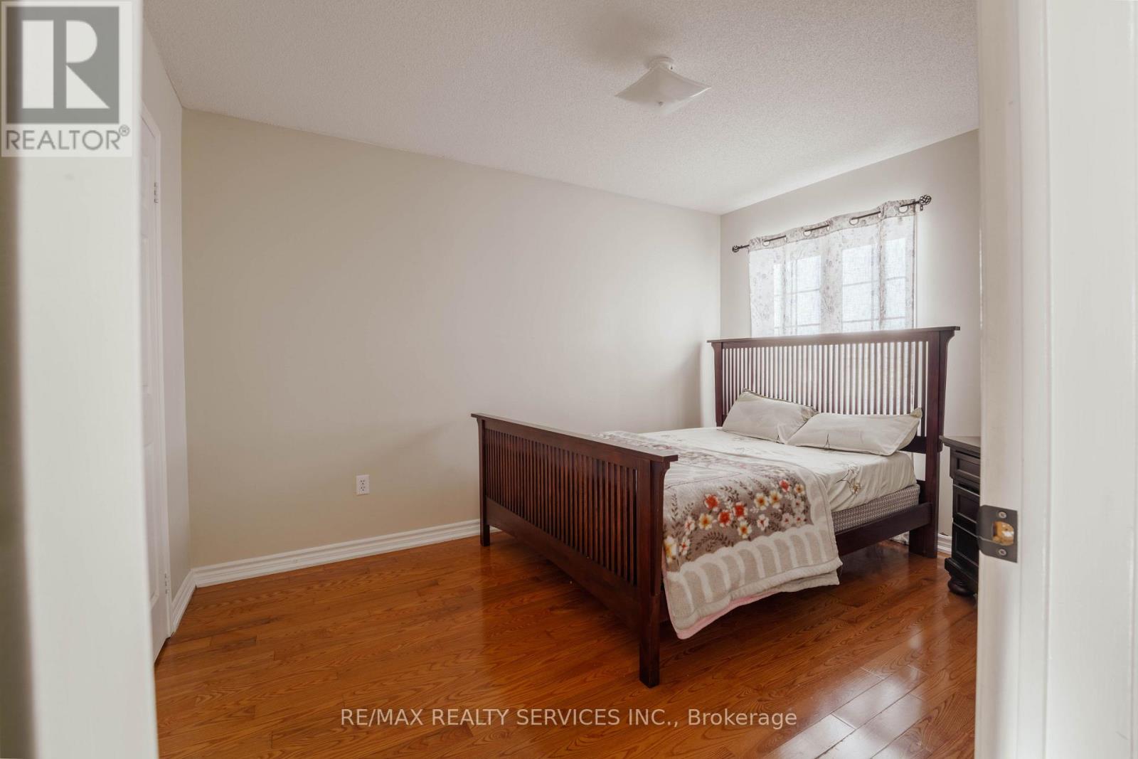 132 Lauraglen Crescent, Brampton, Ontario  L6Y 5A3 - Photo 22 - W12786552