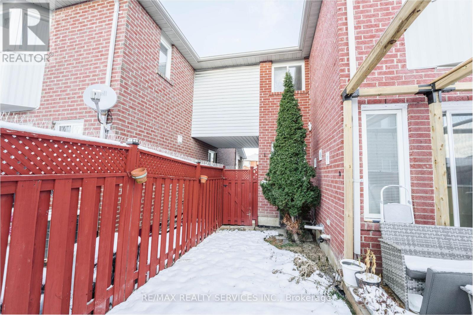 132 Lauraglen Crescent, Brampton, Ontario  L6Y 5A3 - Photo 45 - W12786552