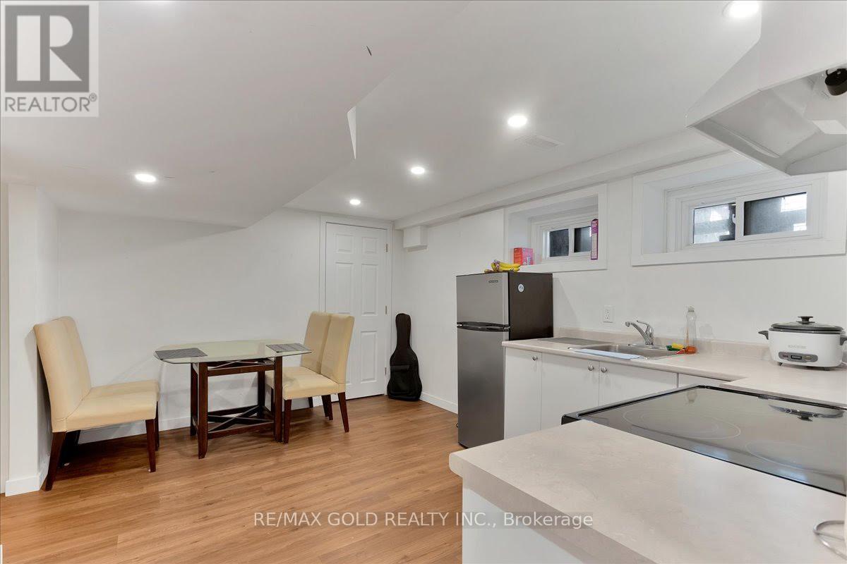 48 Aberdeen Crescent, Brampton, Ontario  L6T 2P9 - Photo 34 - W12786580