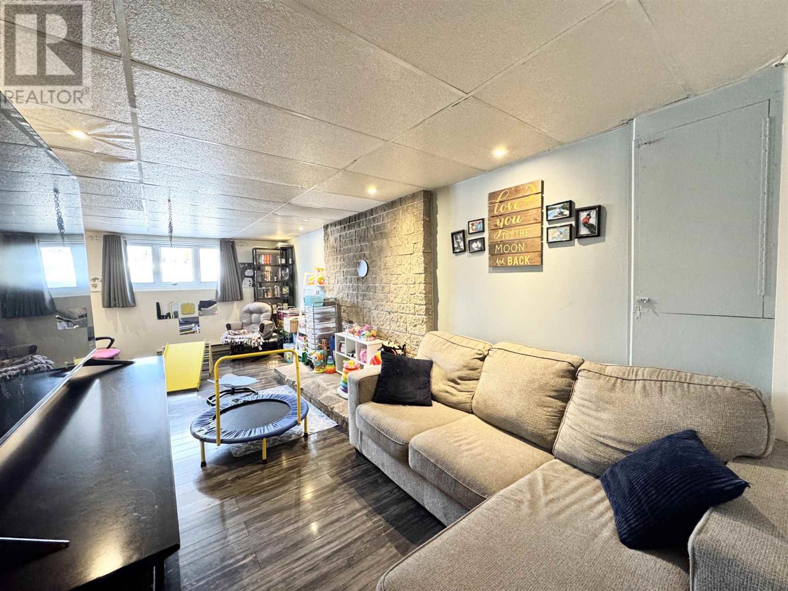 70 Richard St, Chapleau, Ontario  P0M 1K0 - Photo 30 - SM260084