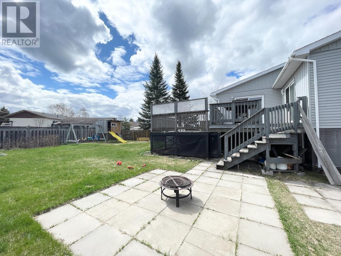 70 Richard St, Chapleau, Ontario  P0M 1K0 - Photo 43 - SM260084