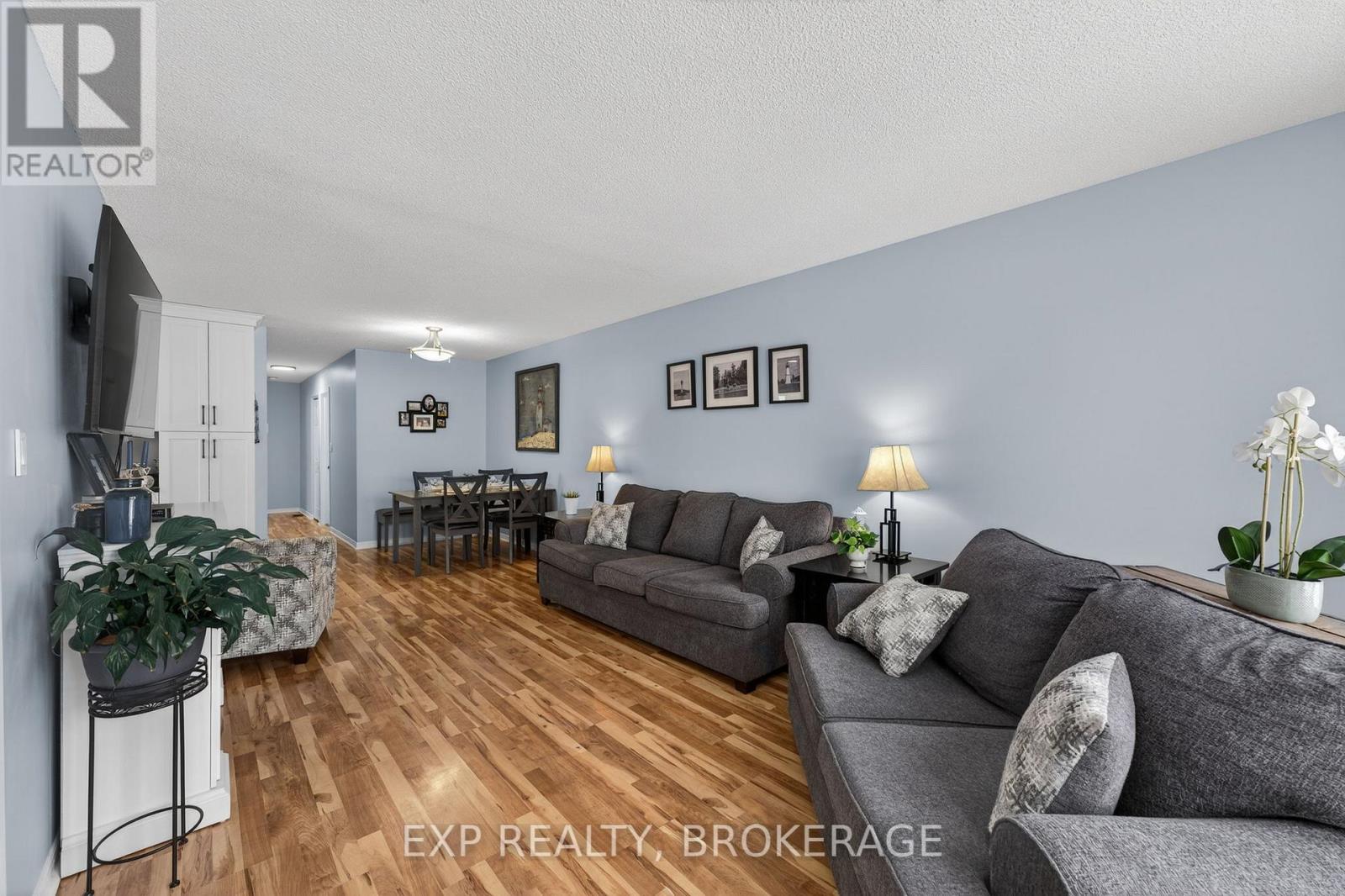 554 Whistler Terrace, Kingston (East Gardiners Rd), Ontario  K7M 8J6 - Photo 9 - X12786752