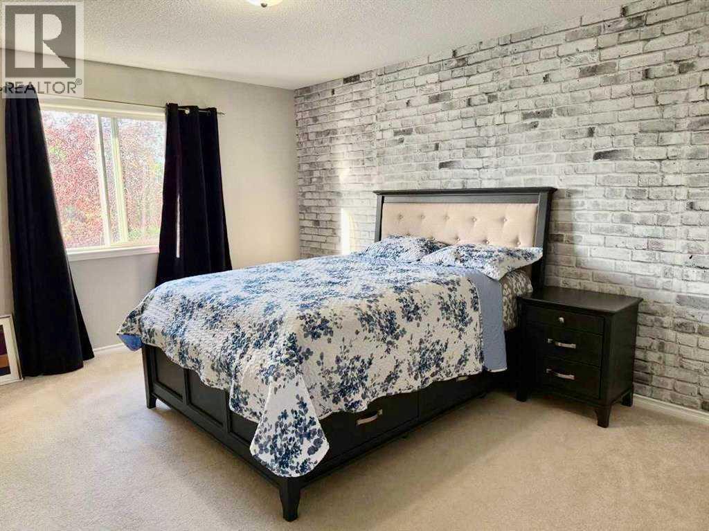 276 Fairways Bay Nw, Airdrie, Alberta  T4B 2P5 - Photo 11 - A2282887